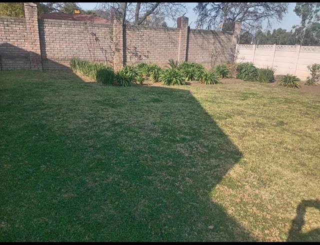 4 BEDROOM HOUSE FOR SALE IN MOREHILL